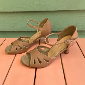 So Danca ballroom dance shoes, size 8